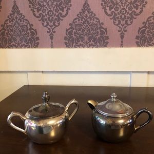 VTG EB Rogers silver plate sugar and creamer